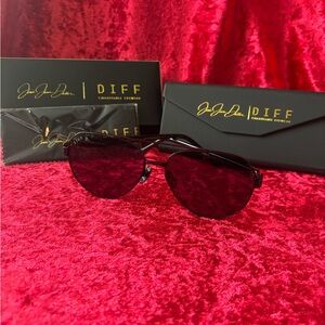 J135 Diff Jesse James Decker Dash 2 Sunglasses